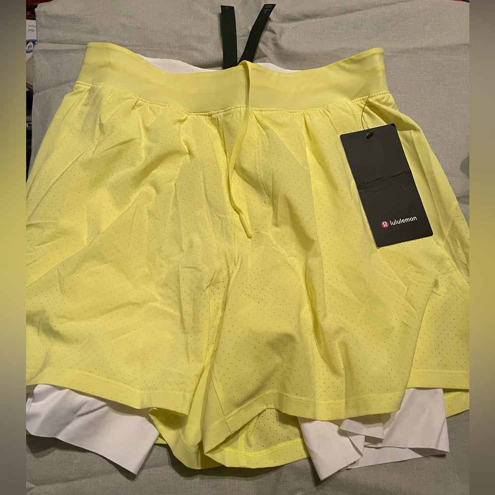 Lululemon Vented Tennis Shorts Small